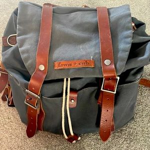 Great backpack style diaper bag with pad